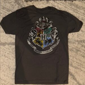 Black Hogwarts Crest T-Shirt